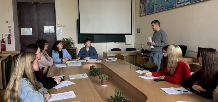 Захисти курсових робіт здобувачів, які навчаються за ОПП «Англійська мова і література» Захисти курсових робіт здобувачів, які навчаються за ОПП «Англійська мова і література»